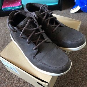 Reef Spiniker Mid NB Boots Leather Boots Chukka Men’s Sz 8.5  *GREAT CONDITION*